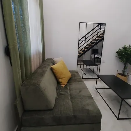 Gatos Village Luxurious & Lofts אספרובלטה